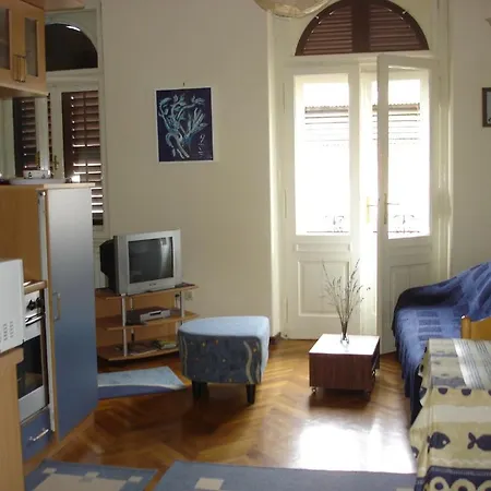 Apartman Market