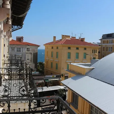 アパート Market *